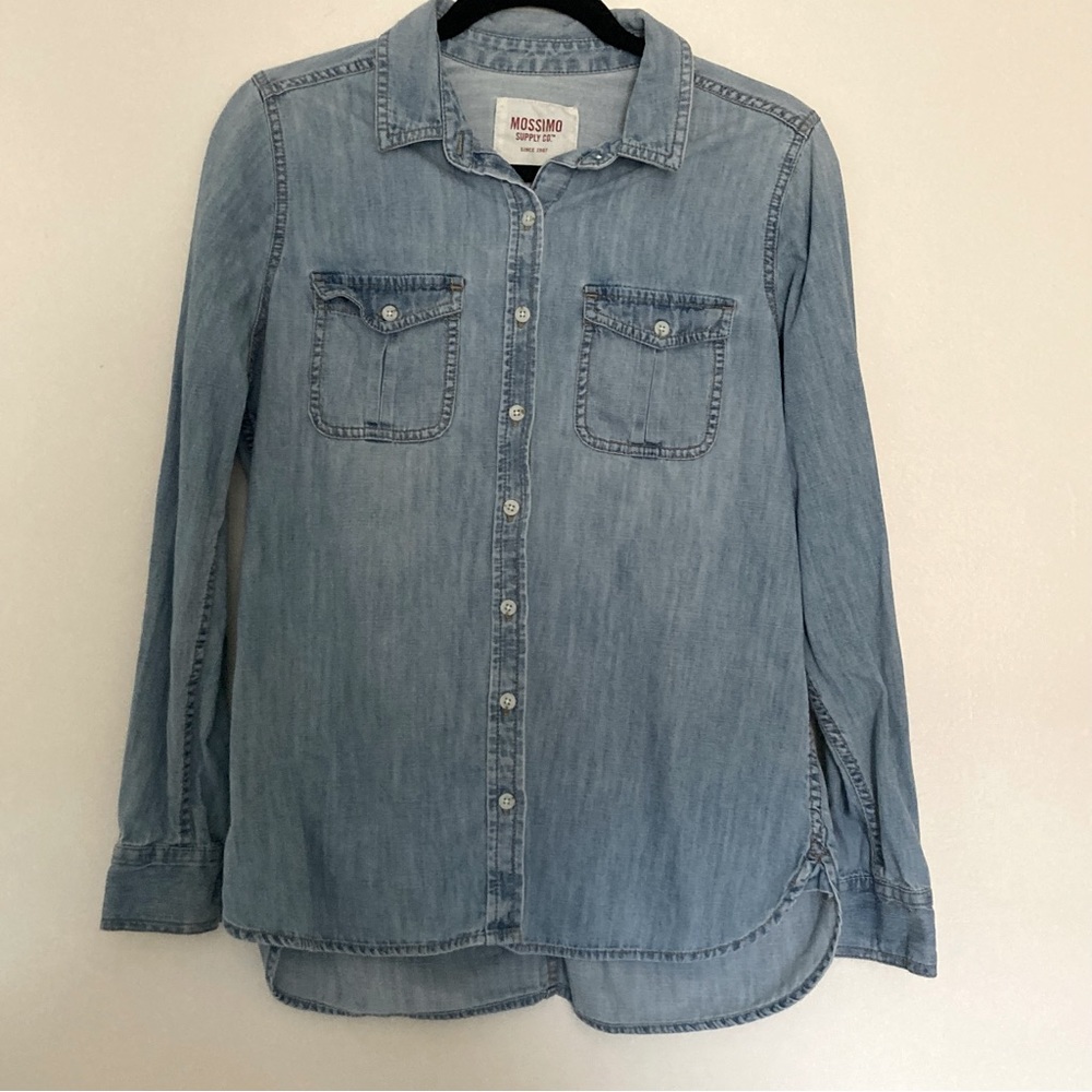 Mossimo chambray shirt